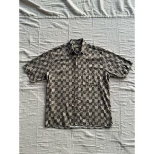 Munsingwear black beige tan square design flowy short sleeve button up